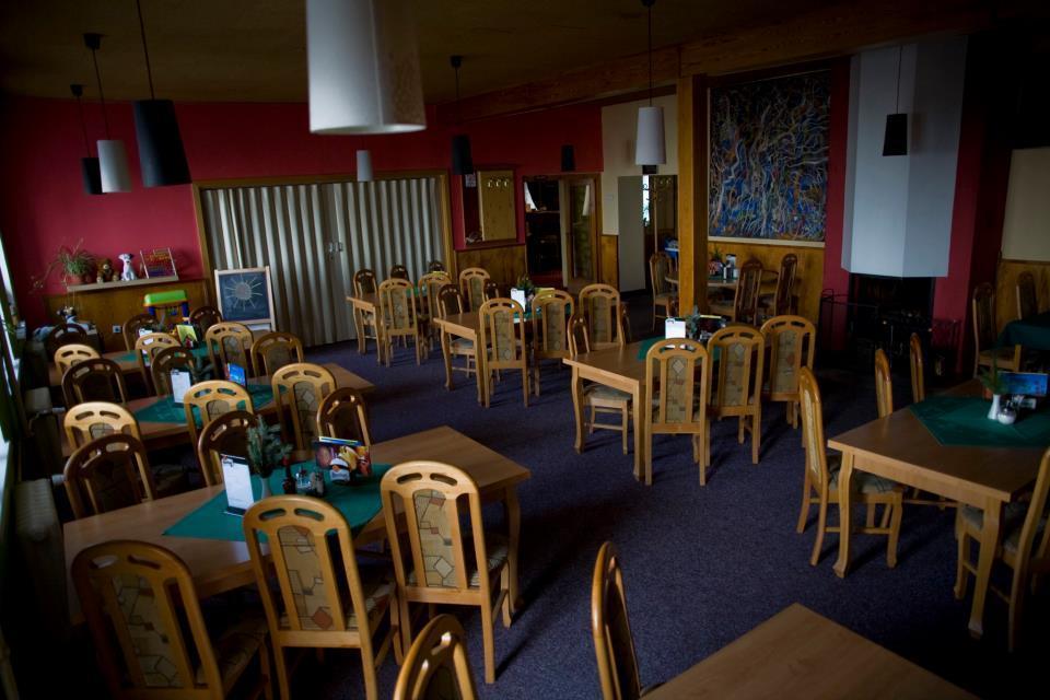 Hotel Star 4,5 Loučná pod Klínovcem Eksteriør bilde